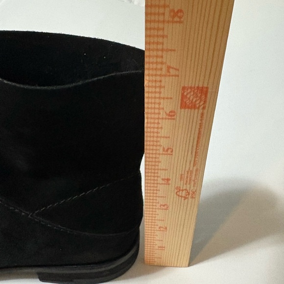 Eileen Fisher Jaunt bootie, black Italian suede pull on style. Size 5. Low heel. - Picture 10 of 10